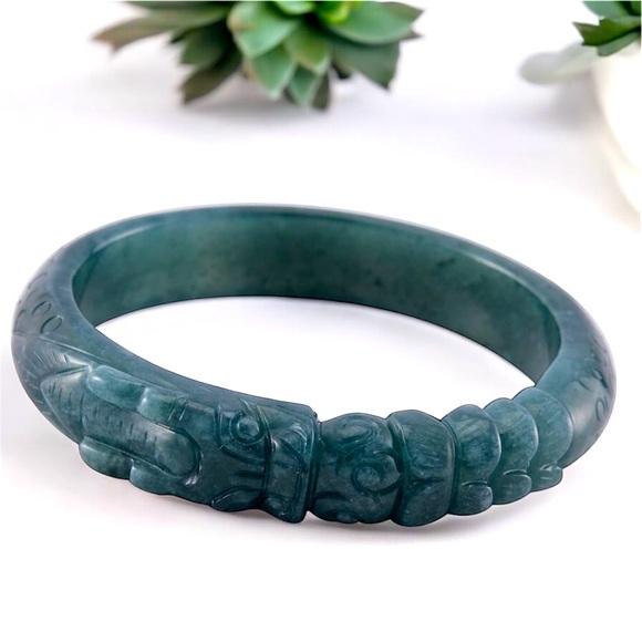 Guatemalan Jadeite Jade 28000 Ctw Carved Dragon Olmec Jadeite Bangle Bracelet